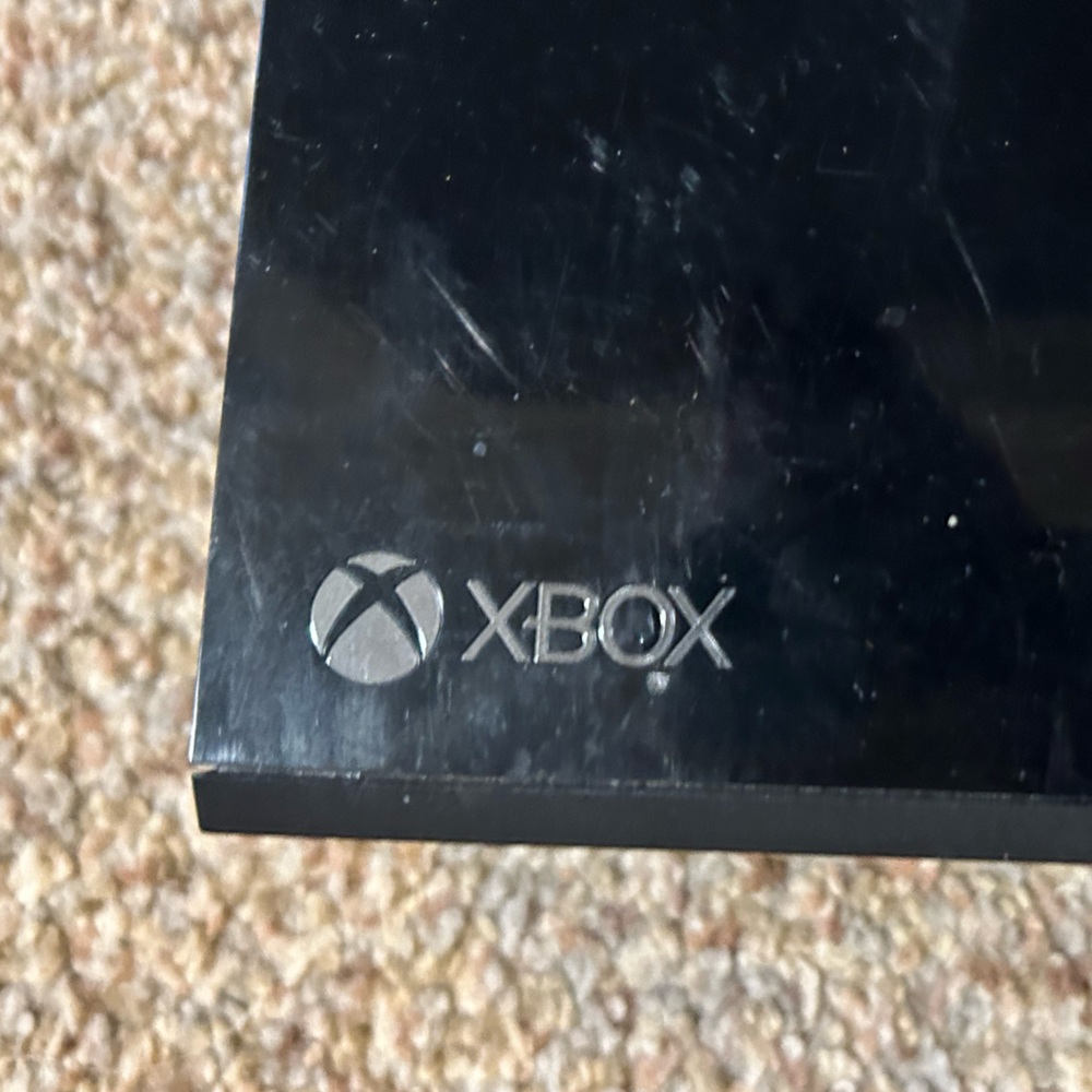 Xbox one - good condition - Picture 2 of 8